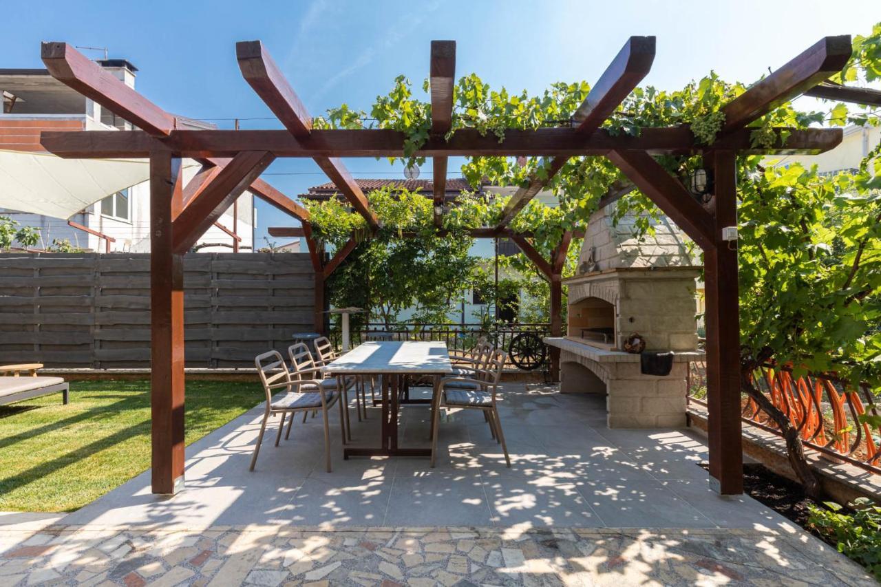 Cukerina Apartment With Whirpool & Sauna Porec Exterior photo
